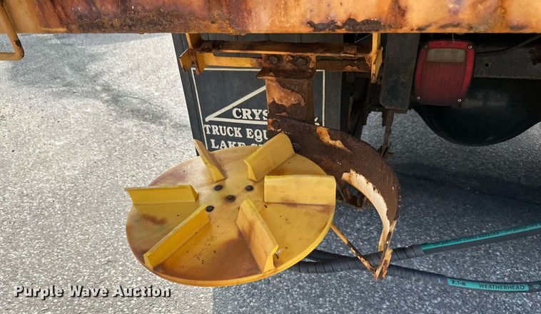 image for item EB2521 1998 Ford L8501 dump truck