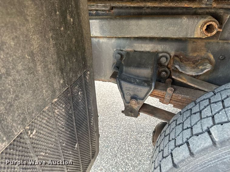 image for item EB2521 1998 Ford L8501 dump truck