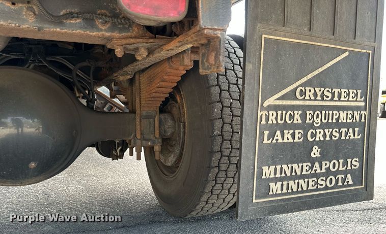 image for item EB2521 1998 Ford L8501 dump truck