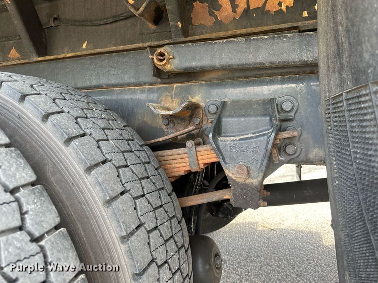 image for item EB2521 1998 Ford L8501 dump truck