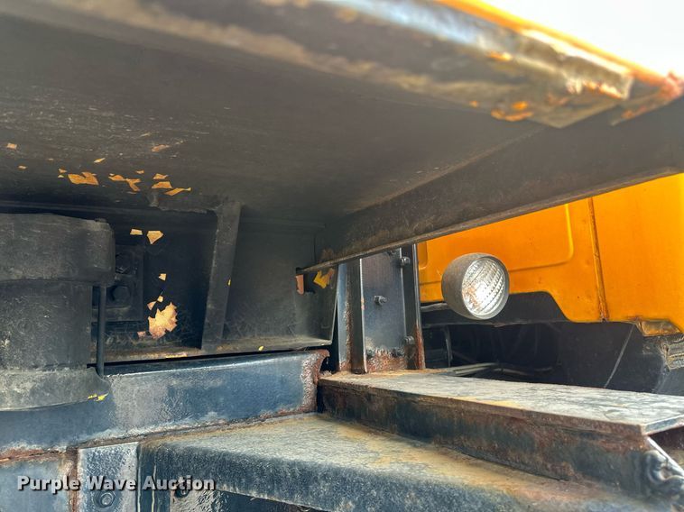 image for item EB2521 1998 Ford L8501 dump truck