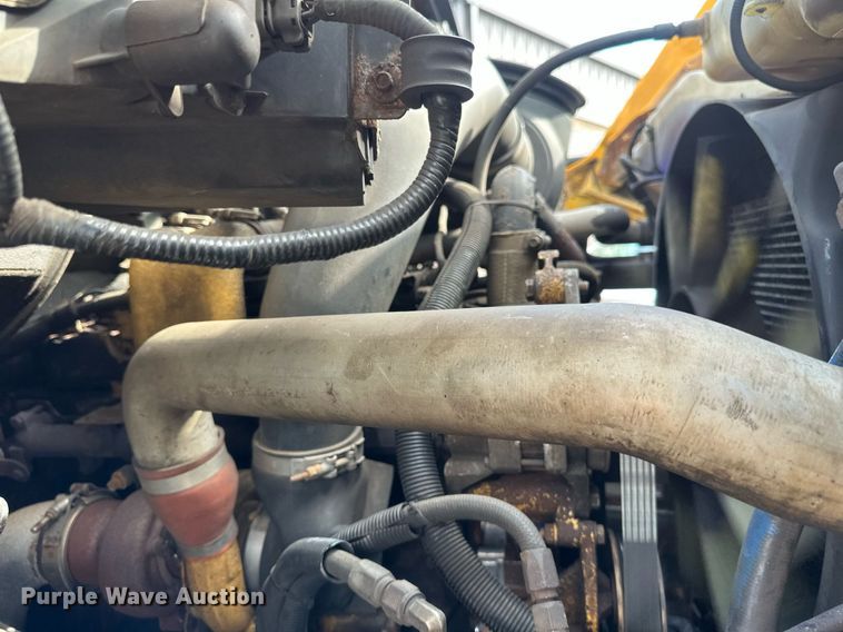 image for item EB2521 1998 Ford L8501 dump truck