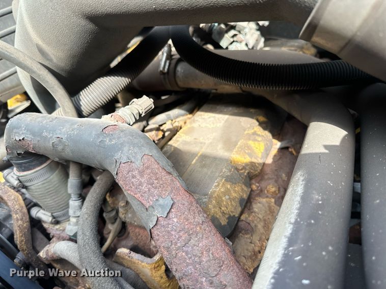 image for item EB2521 1998 Ford L8501 dump truck