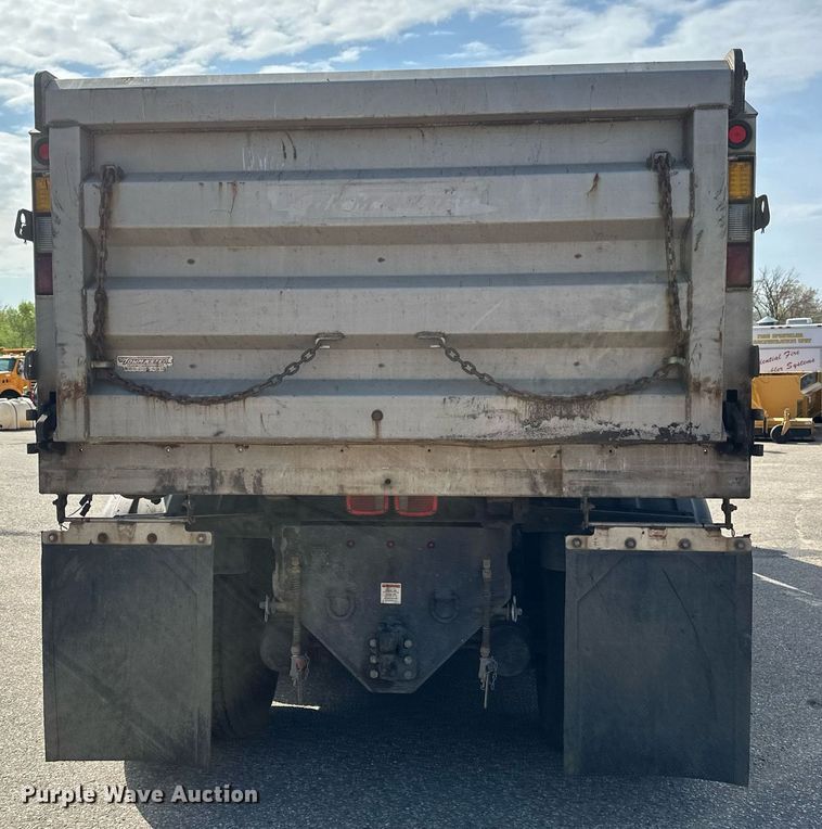 image for item EB2522 2000 Sterling L9511 dump truck