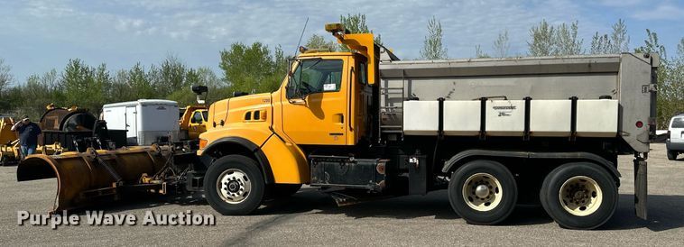 image for item EB2522 2000 Sterling L9511 dump truck