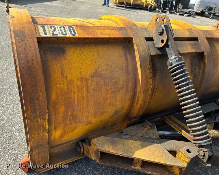 image for item EB2522 2000 Sterling L9511 dump truck