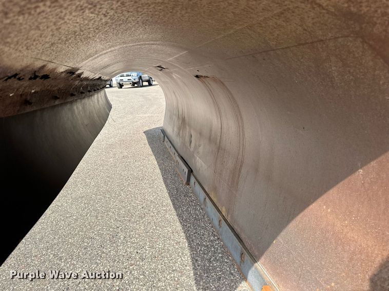 image for item EB2522 2000 Sterling L9511 dump truck