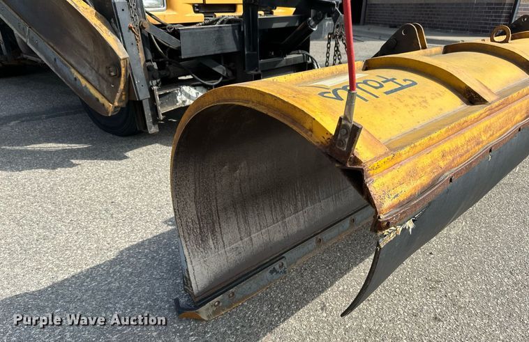 image for item EB2522 2000 Sterling L9511 dump truck