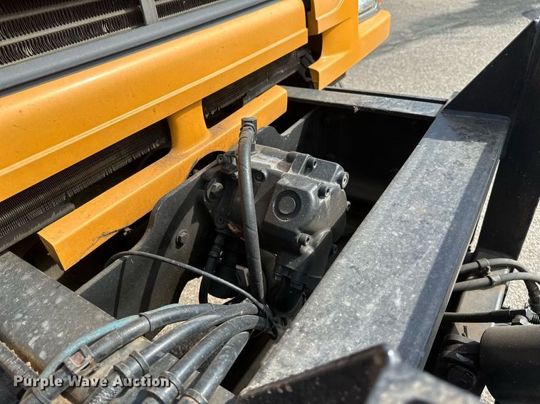 image for item EB2522 2000 Sterling L9511 dump truck