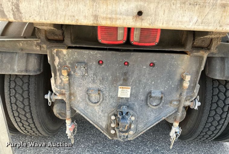 image for item EB2522 2000 Sterling L9511 dump truck