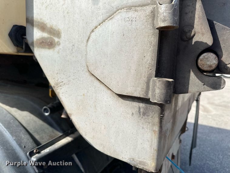 image for item EB2522 2000 Sterling L9511 dump truck