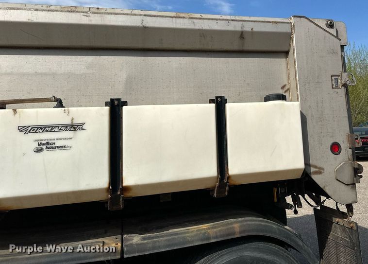 image for item EB2522 2000 Sterling L9511 dump truck