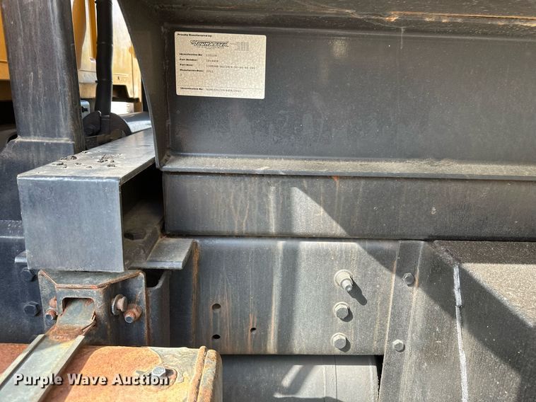 image for item EB2522 2000 Sterling L9511 dump truck