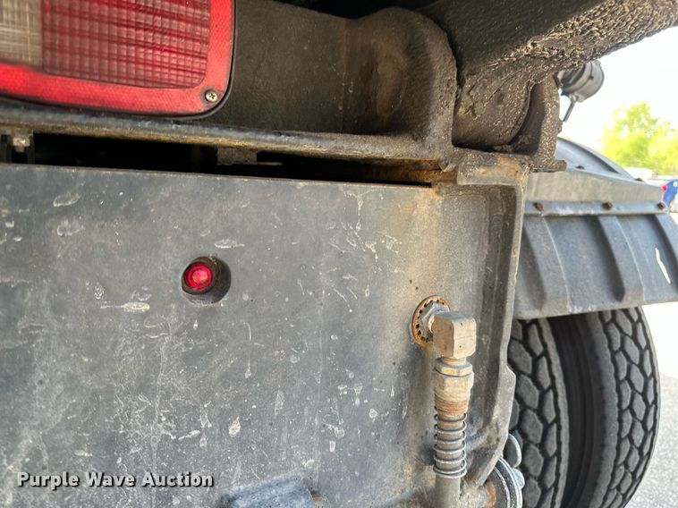 image for item EB2522 2000 Sterling L9511 dump truck