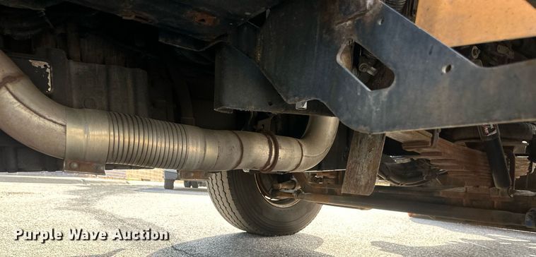 image for item EB2522 2000 Sterling L9511 dump truck