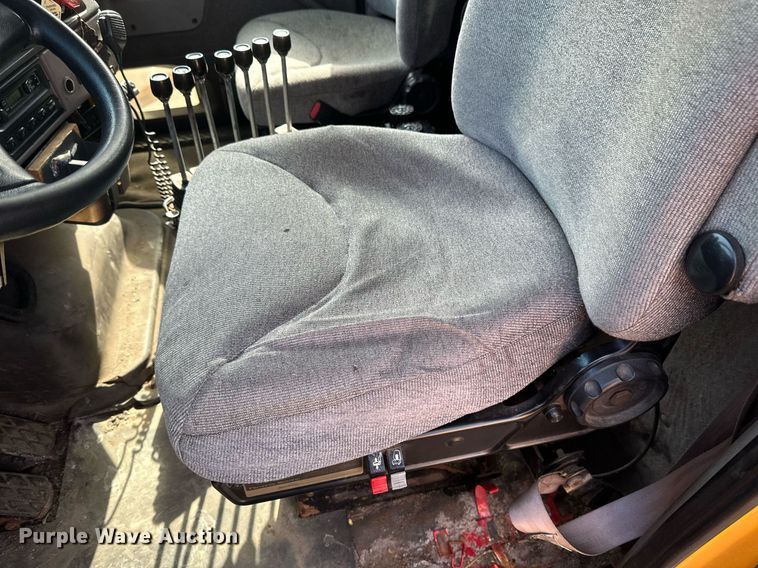 image for item EB2522 2000 Sterling L9511 dump truck