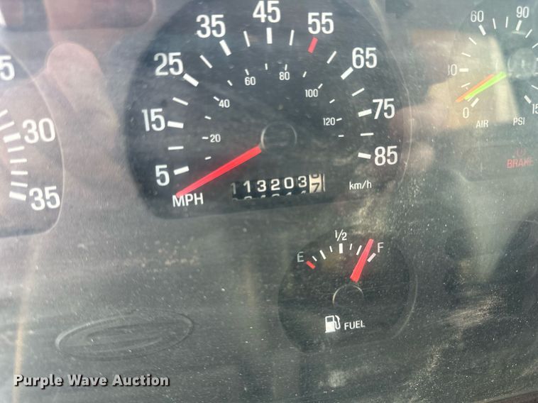 image for item EB2522 2000 Sterling L9511 dump truck