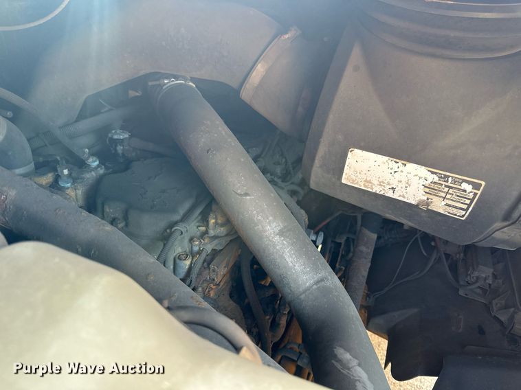 image for item EB2522 2000 Sterling L9511 dump truck