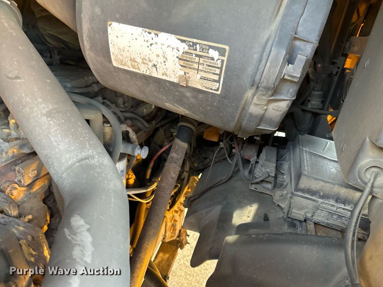 image for item EB2522 2000 Sterling L9511 dump truck