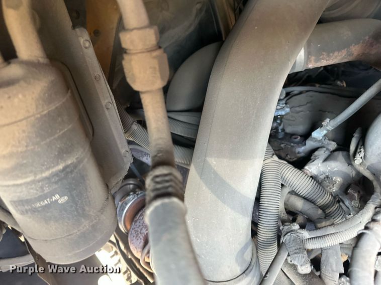 image for item EB2522 2000 Sterling L9511 dump truck