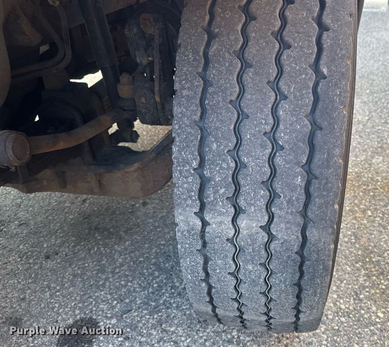 image for item EB2522 2000 Sterling L9511 dump truck