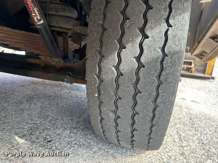 image for item EB2522 2000 Sterling L9511 dump truck