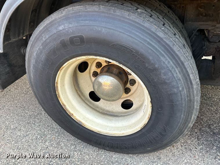 image for item EB2522 2000 Sterling L9511 dump truck