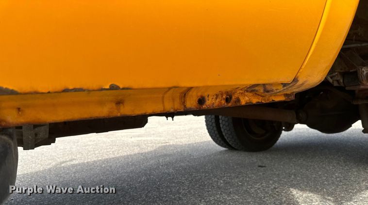 image for item EB2523 1999 Ford F450 Super Duty XL dump truck