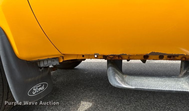 image for item EB2523 1999 Ford F450 Super Duty XL dump truck