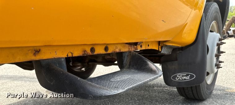 image for item EB2523 1999 Ford F450 Super Duty XL dump truck