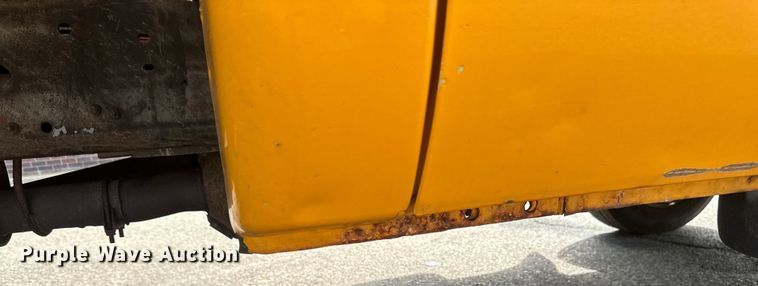 image for item EB2523 1999 Ford F450 Super Duty XL dump truck