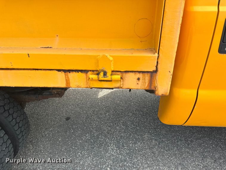 image for item EB2523 1999 Ford F450 Super Duty XL dump truck