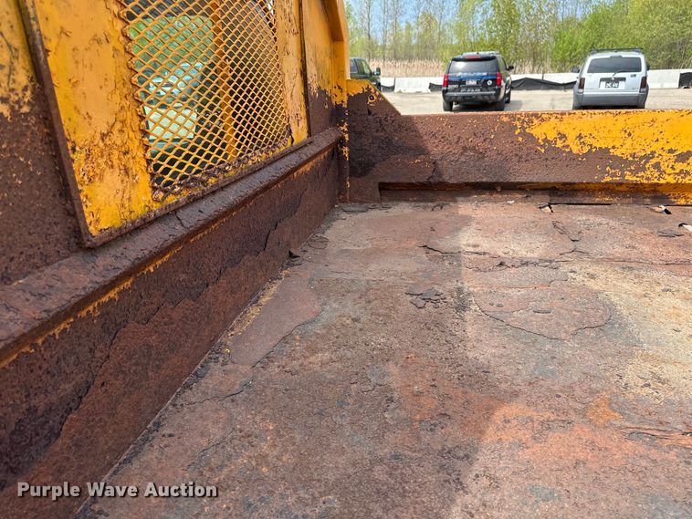 image for item EB2523 1999 Ford F450 Super Duty XL dump truck