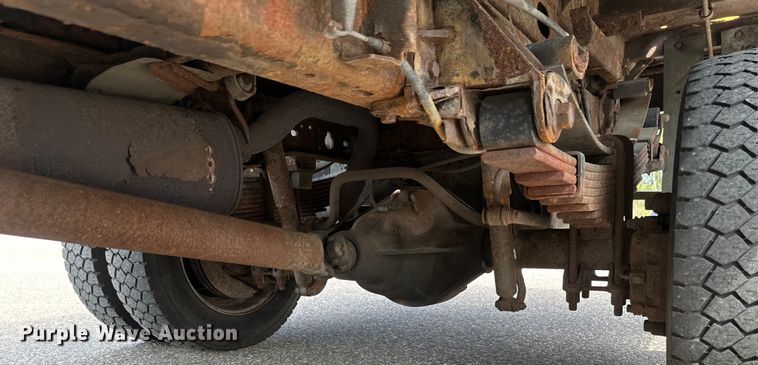 image for item EB2523 1999 Ford F450 Super Duty XL dump truck