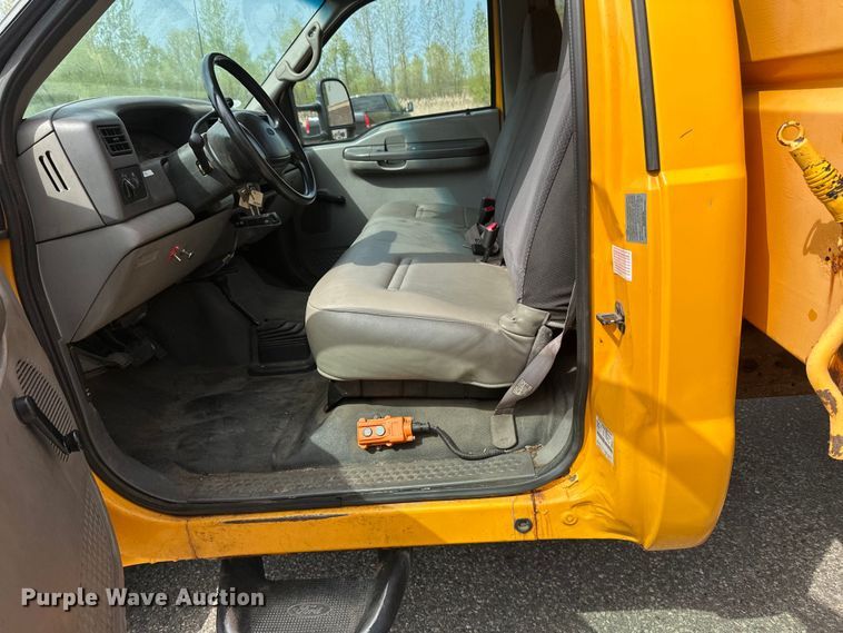 image for item EB2523 1999 Ford F450 Super Duty XL dump truck