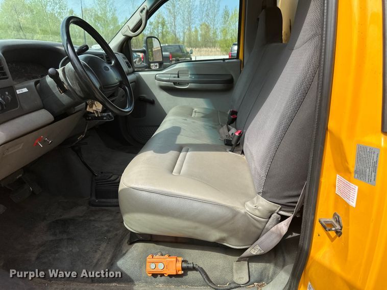 image for item EB2523 1999 Ford F450 Super Duty XL dump truck