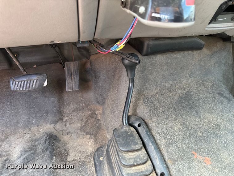 image for item EB2523 1999 Ford F450 Super Duty XL dump truck