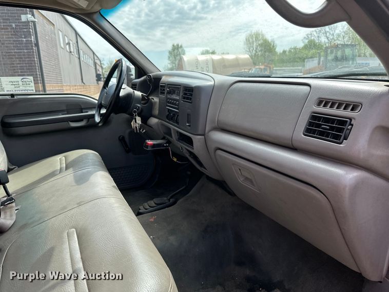 image for item EB2523 1999 Ford F450 Super Duty XL dump truck