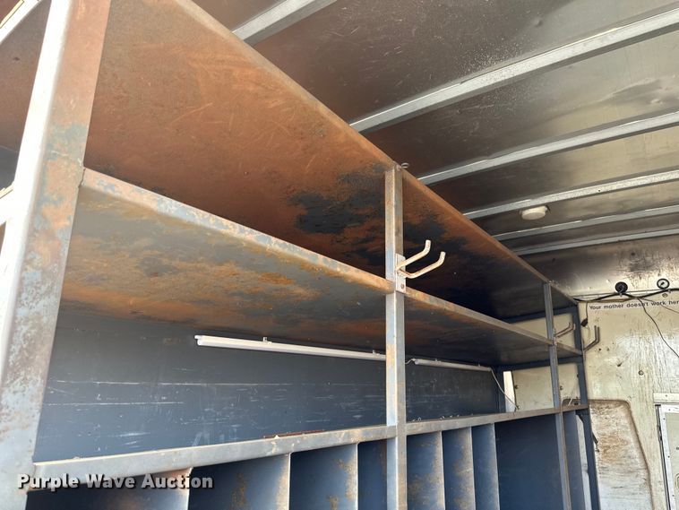 image for item EB2526 2001 Ford  E350 Super Duty delivery truck