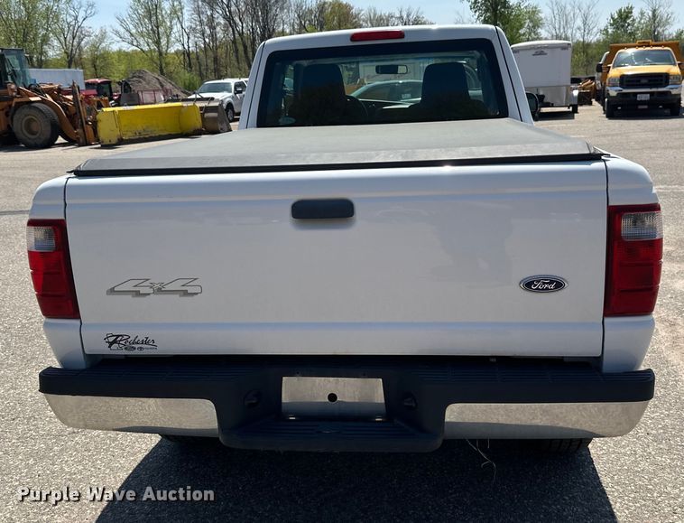 image for item EB2532 2005 Ford Ranger XLT SuperCab pickup truck