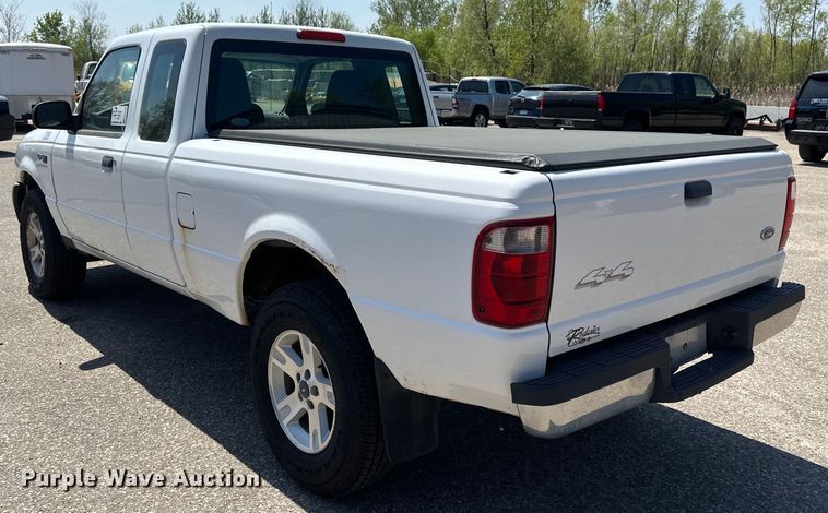 image for item EB2532 2005 Ford Ranger XLT SuperCab pickup truck