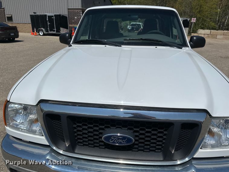 image for item EB2532 2005 Ford Ranger XLT SuperCab pickup truck