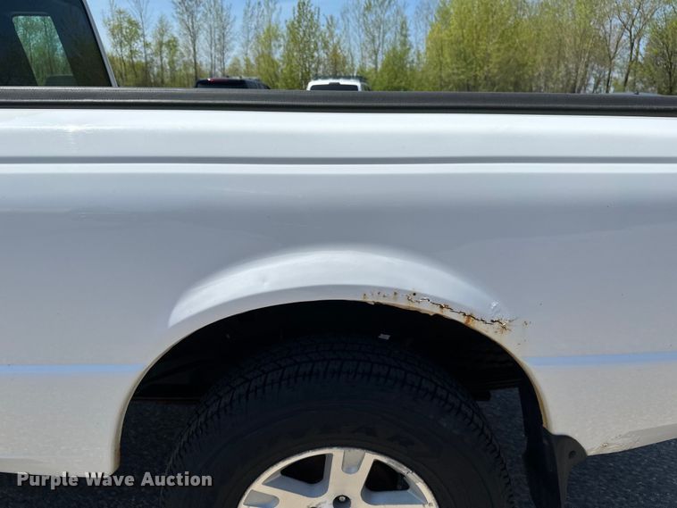 image for item EB2532 2005 Ford Ranger XLT SuperCab pickup truck