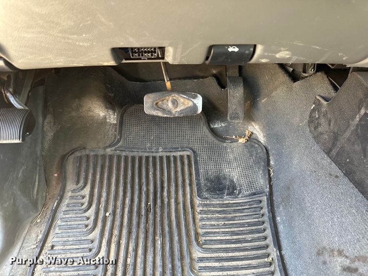 image for item EB2532 2005 Ford Ranger XLT SuperCab pickup truck