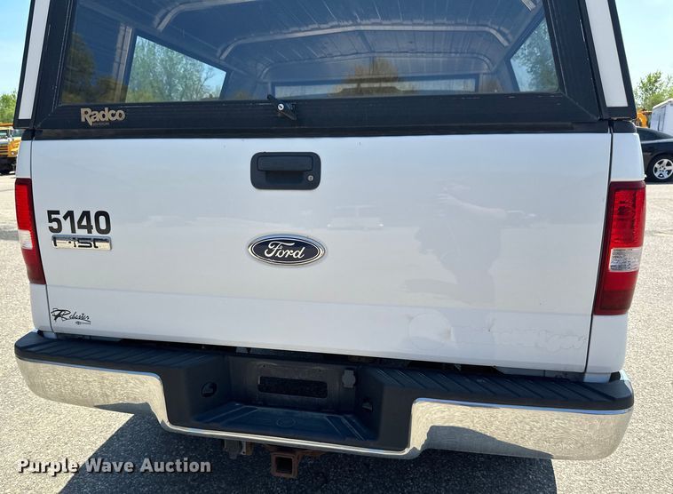 image for item EB2533 2005 Ford F150 XLT SuperCab pickup truck