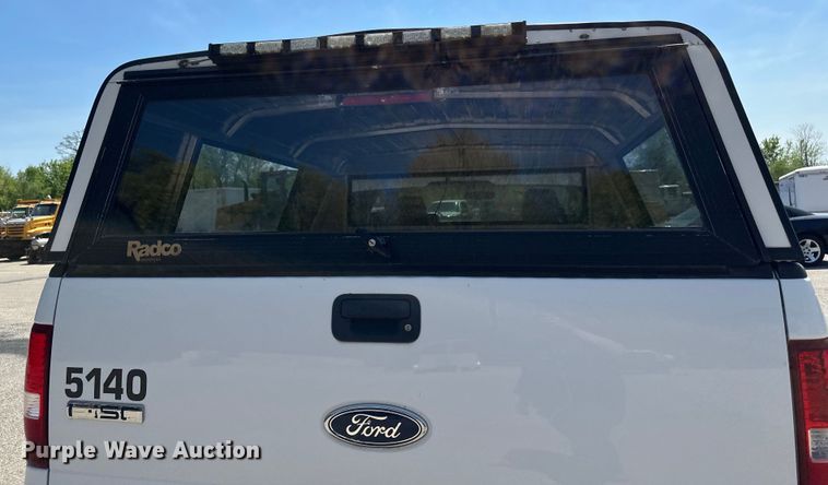 image for item EB2533 2005 Ford F150 XLT SuperCab pickup truck