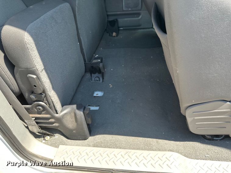 image for item EB2533 2005 Ford F150 XLT SuperCab pickup truck