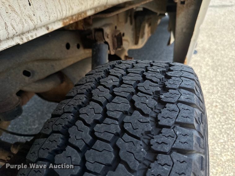 image for item EB2533 2005 Ford F150 XLT SuperCab pickup truck