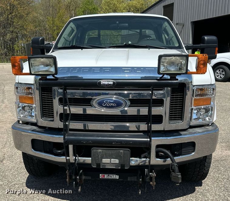 image for item EB2535 2008 Ford F350 Super Duty XLT SuperCab pickup truck