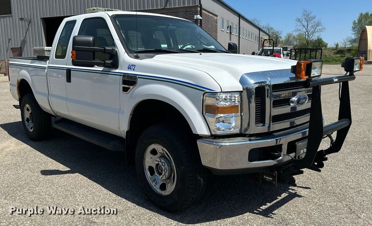 image for item EB2535 2008 Ford F350 Super Duty XLT SuperCab pickup truck